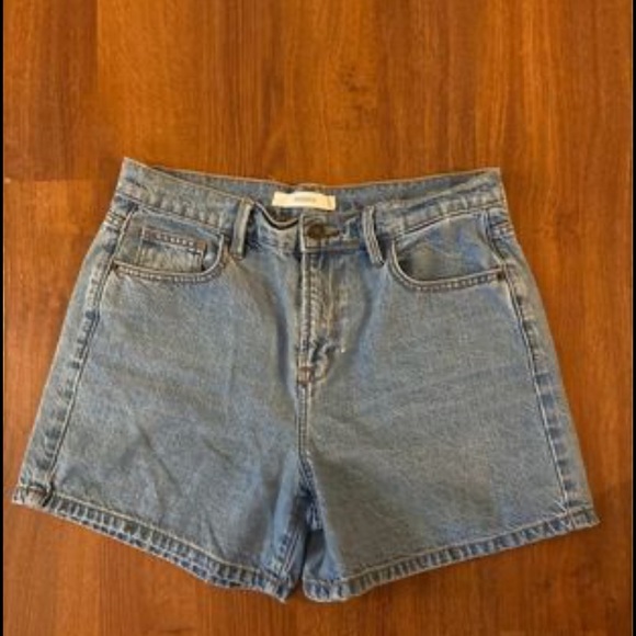 Jean Shorts - Picture 2 of 2